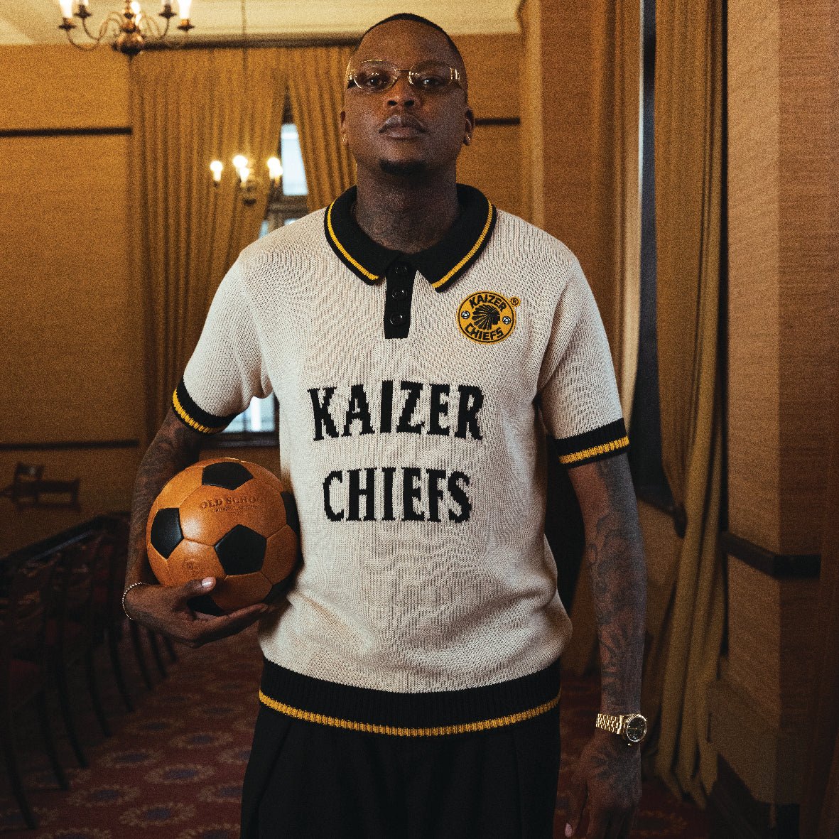 Kaizer Chiefs SS Knitted Jersey - Ivory - Old School