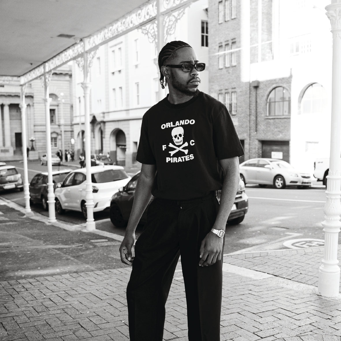 Orlando Pirates Graphic Regular Crew Tee - Black - Old School