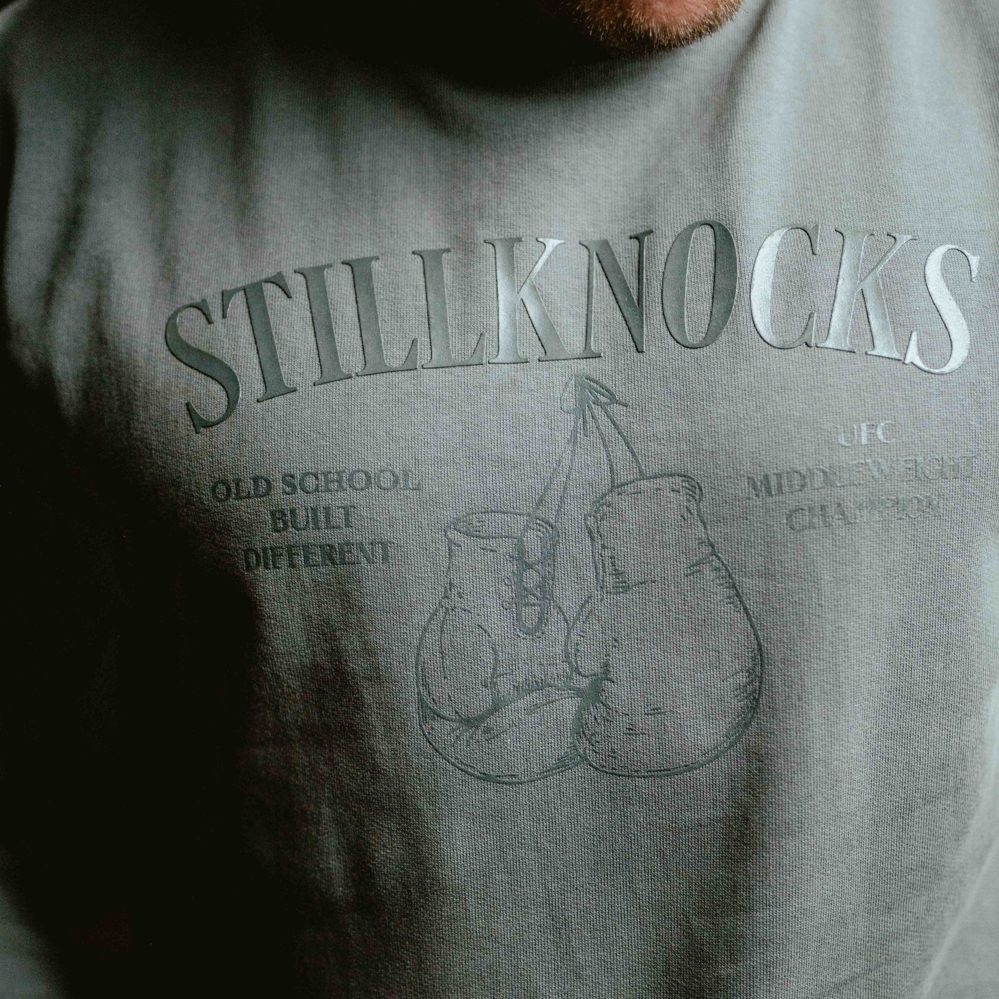 Stillknocks Crew Neck - Turbulence Grey - Old School